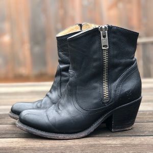 Frye Leslie black ankle boots